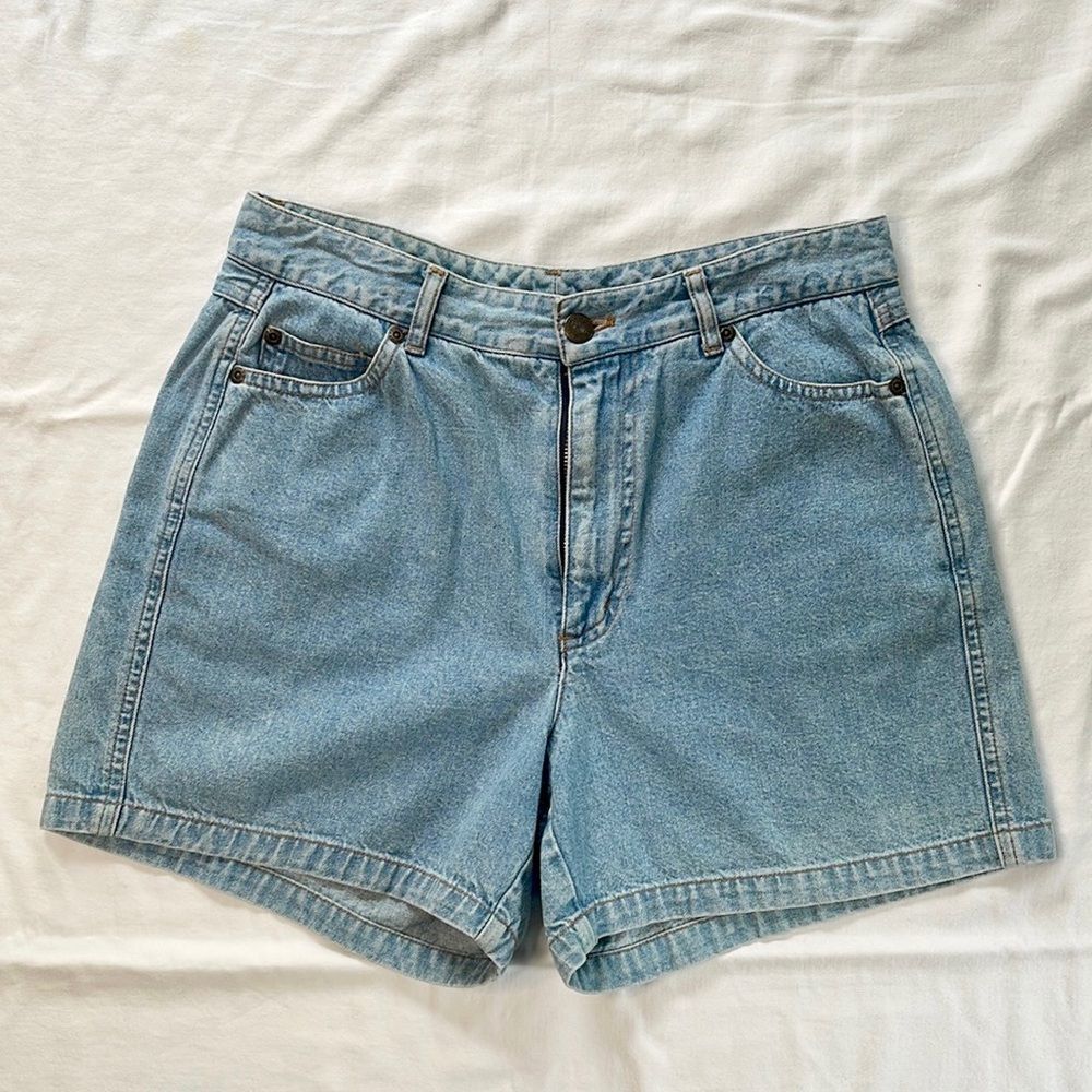 Vintage DKNY High Rise Mom Jean Shorts Size 10